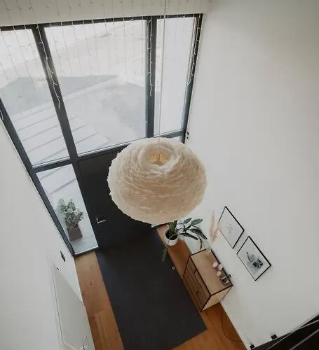 Modernes Offenes Haus 度假居 *