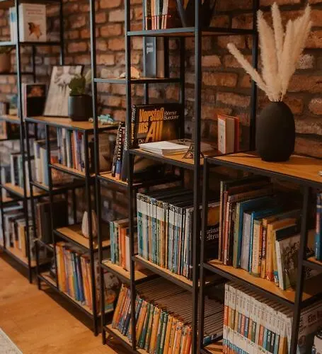 度假居 Modernes Offenes Haus 斯维斯塔尔